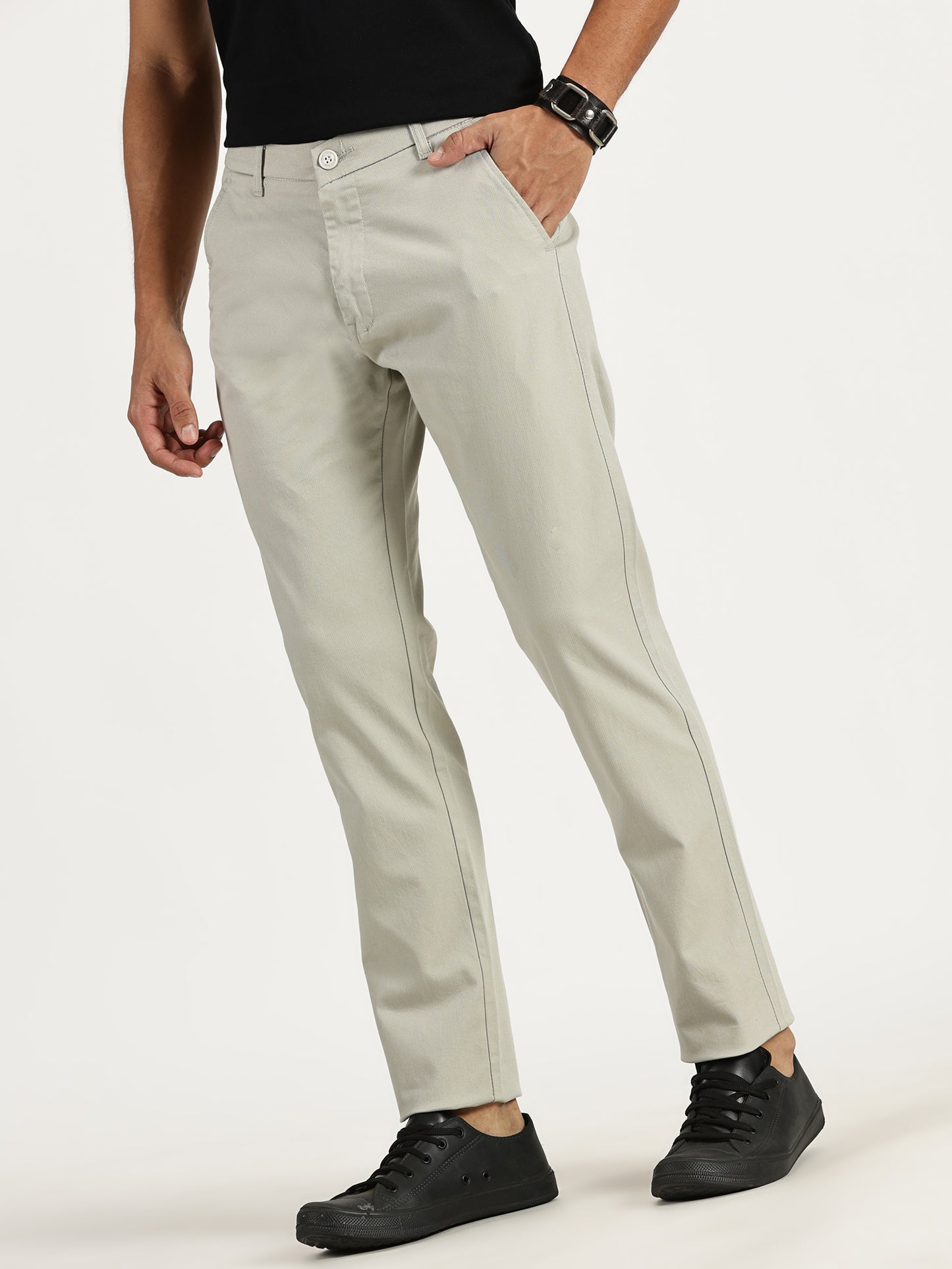 MEN'S OFF WHITE REGULAR FIT TROUSER WITH STRAIGHT POCKET