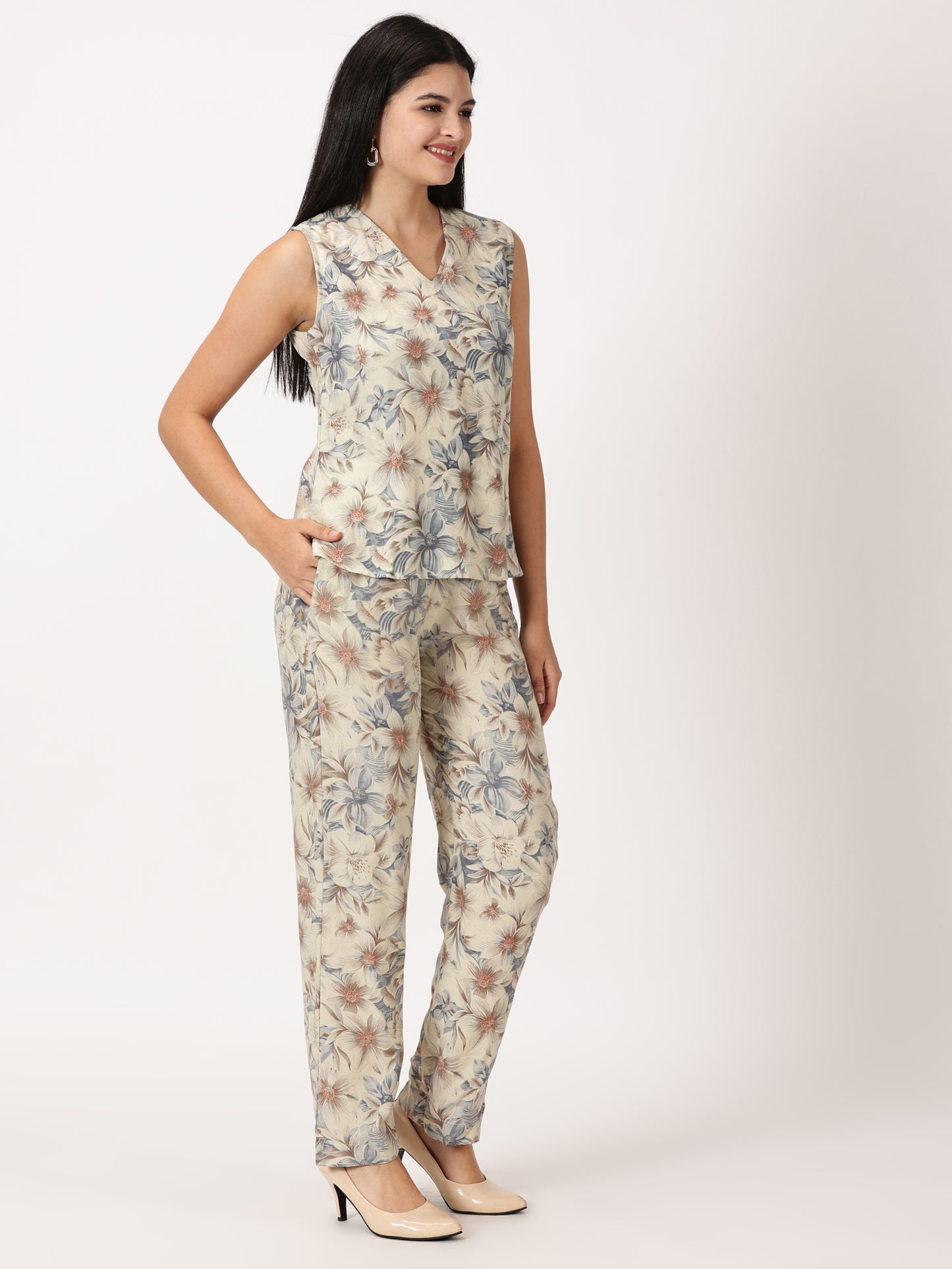 FLORAL PRINTED 'V' NECK TOP & STRAIGHT PANT