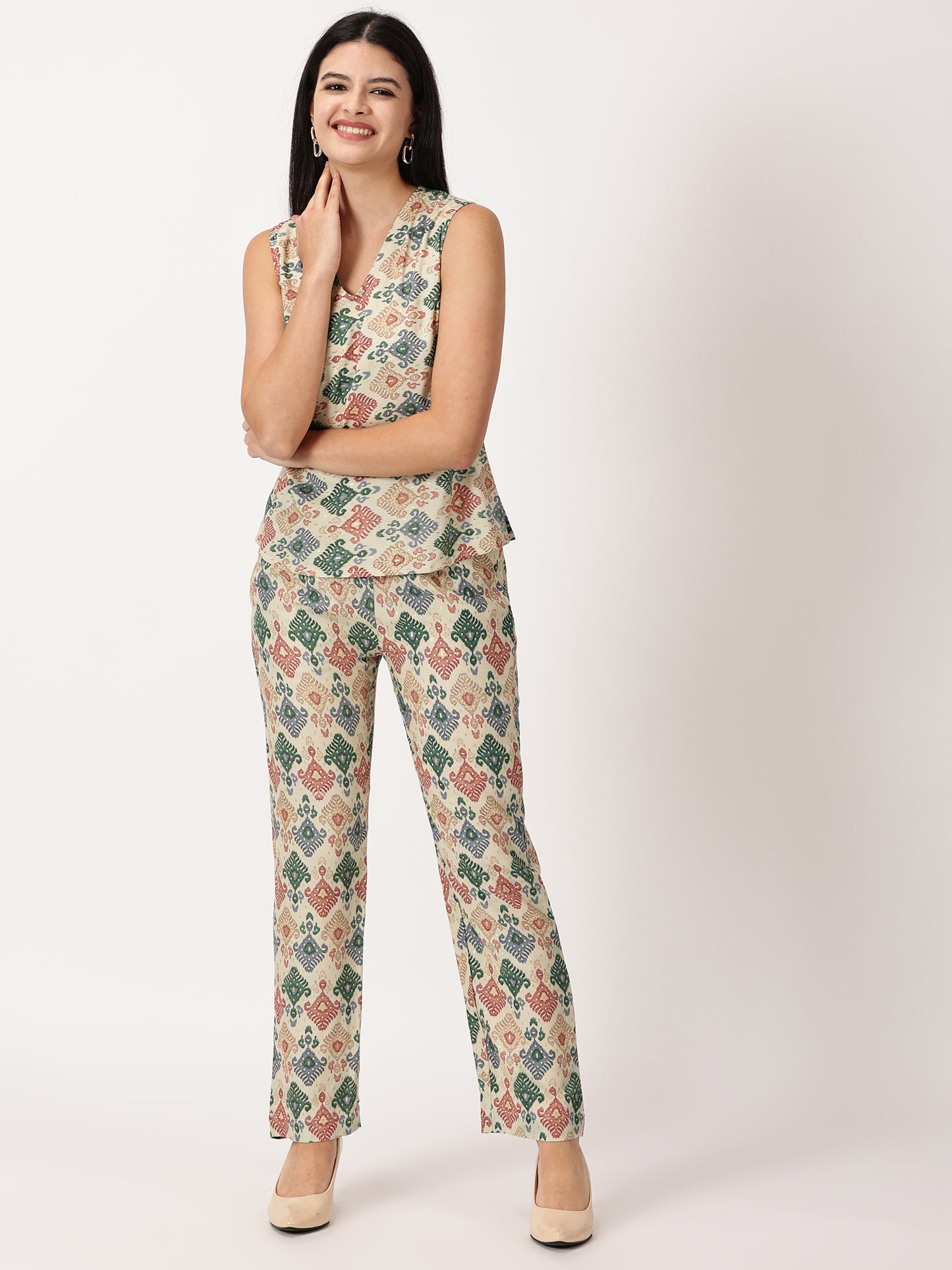 PRINTED 'V' NECK TOP & STRAIGHT PANT