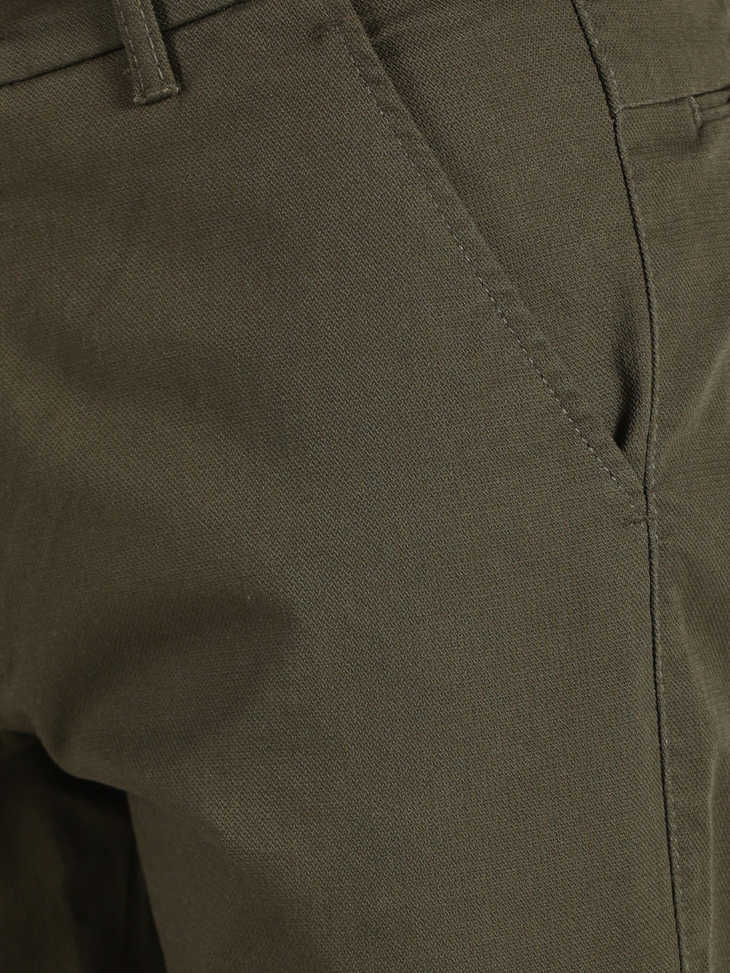 MEN'S OLIVE REGULAR FIT TROUSER WITH STRAIGHT POCKET