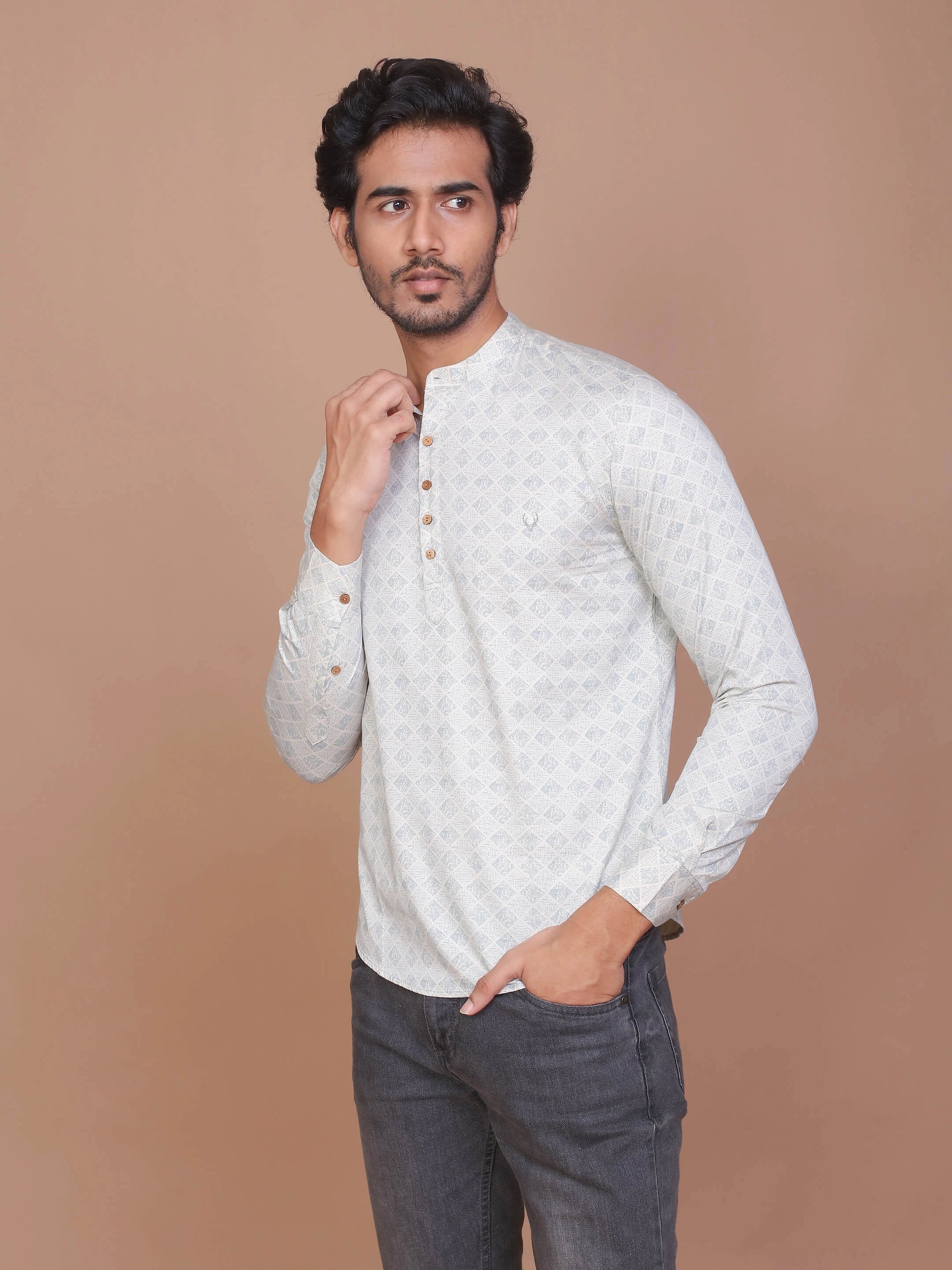 ABSRACT CHECKERED PRINTED OFF WHITE 100% COTTON SLIM FIT KURTA - Ravinik 