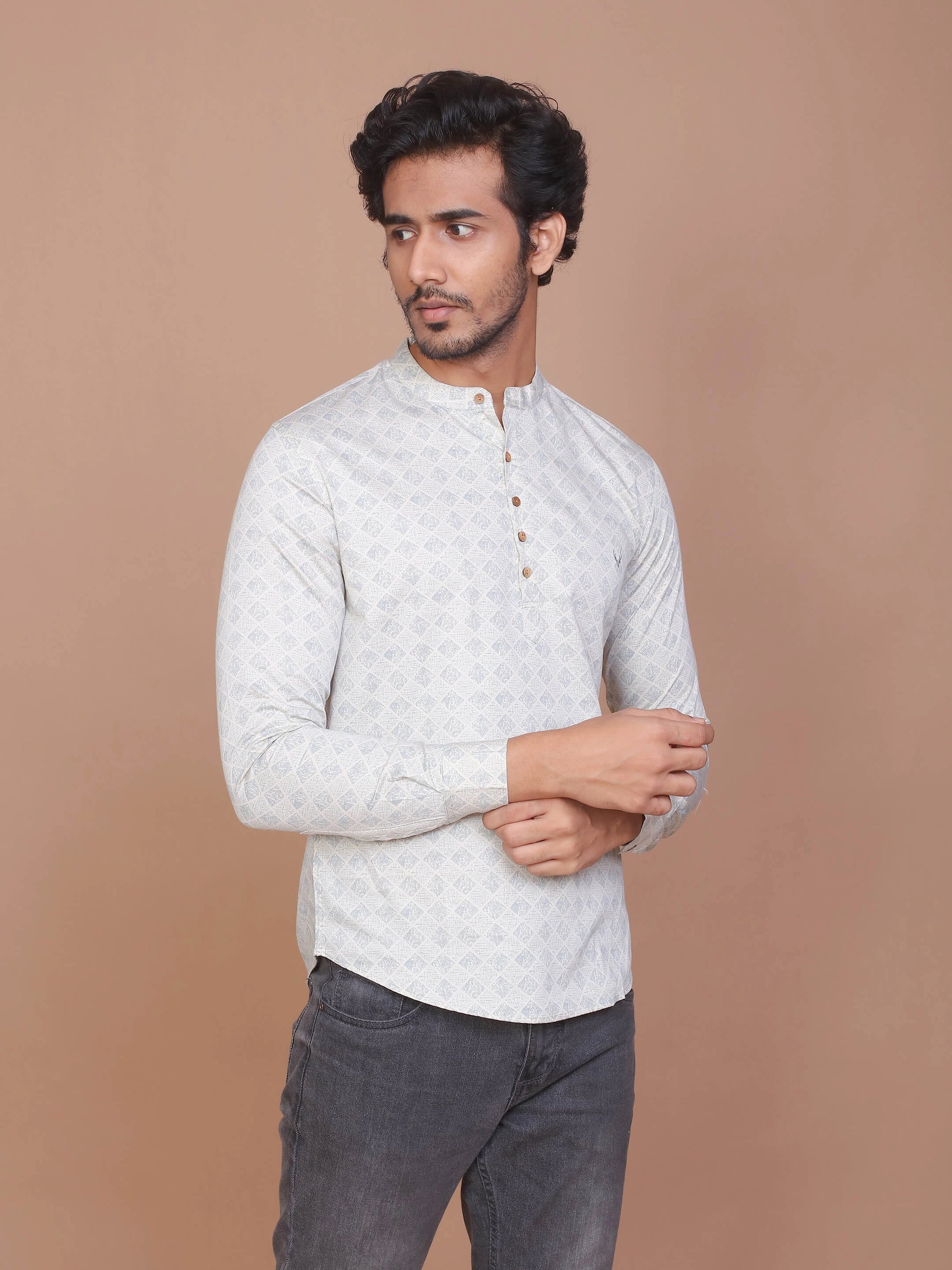 ABSRACT CHECKERED PRINTED OFF WHITE 100% COTTON SLIM FIT KURTA - Ravinik 