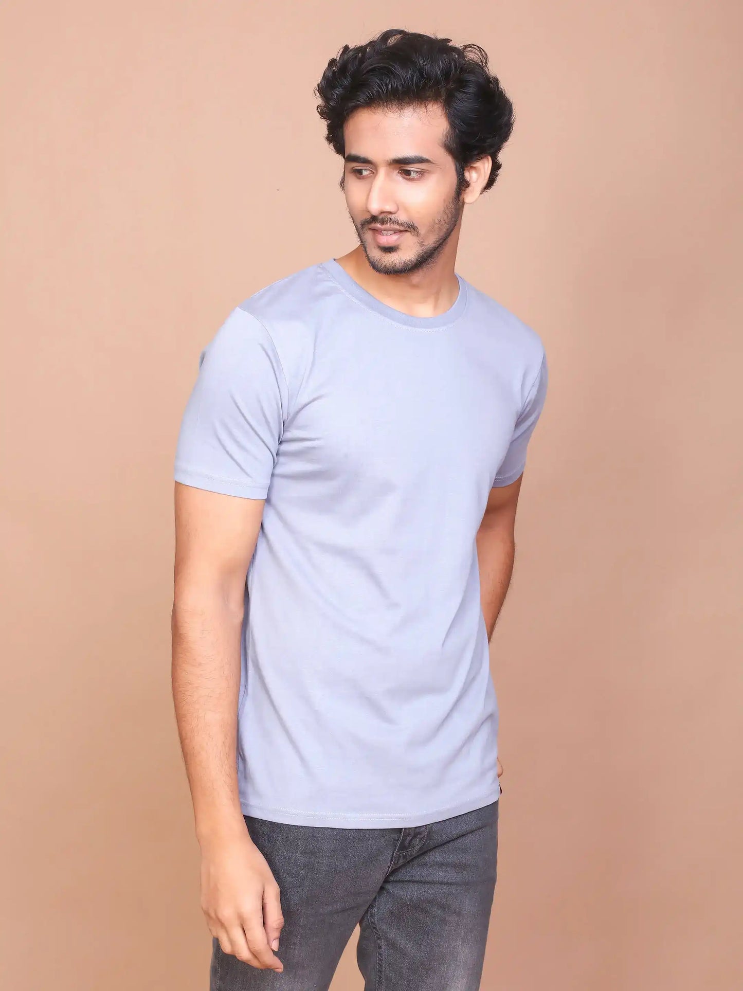 Buy-Ravinik-Grey-Solid-Coloured-Round-Neck-Half-Sleeve-Cotton-Slim-Fit-T-shirt-For-Men