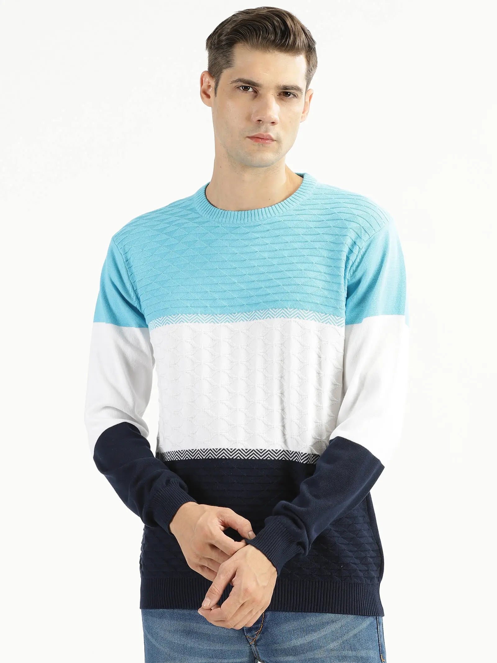 Buy-3D-TRIGON-KNITTED-ROUND-NECK-SKY-BLUE-WHITE-NAVY-FULL-SLEEVE-SWEATSHIRT-Ravinik 