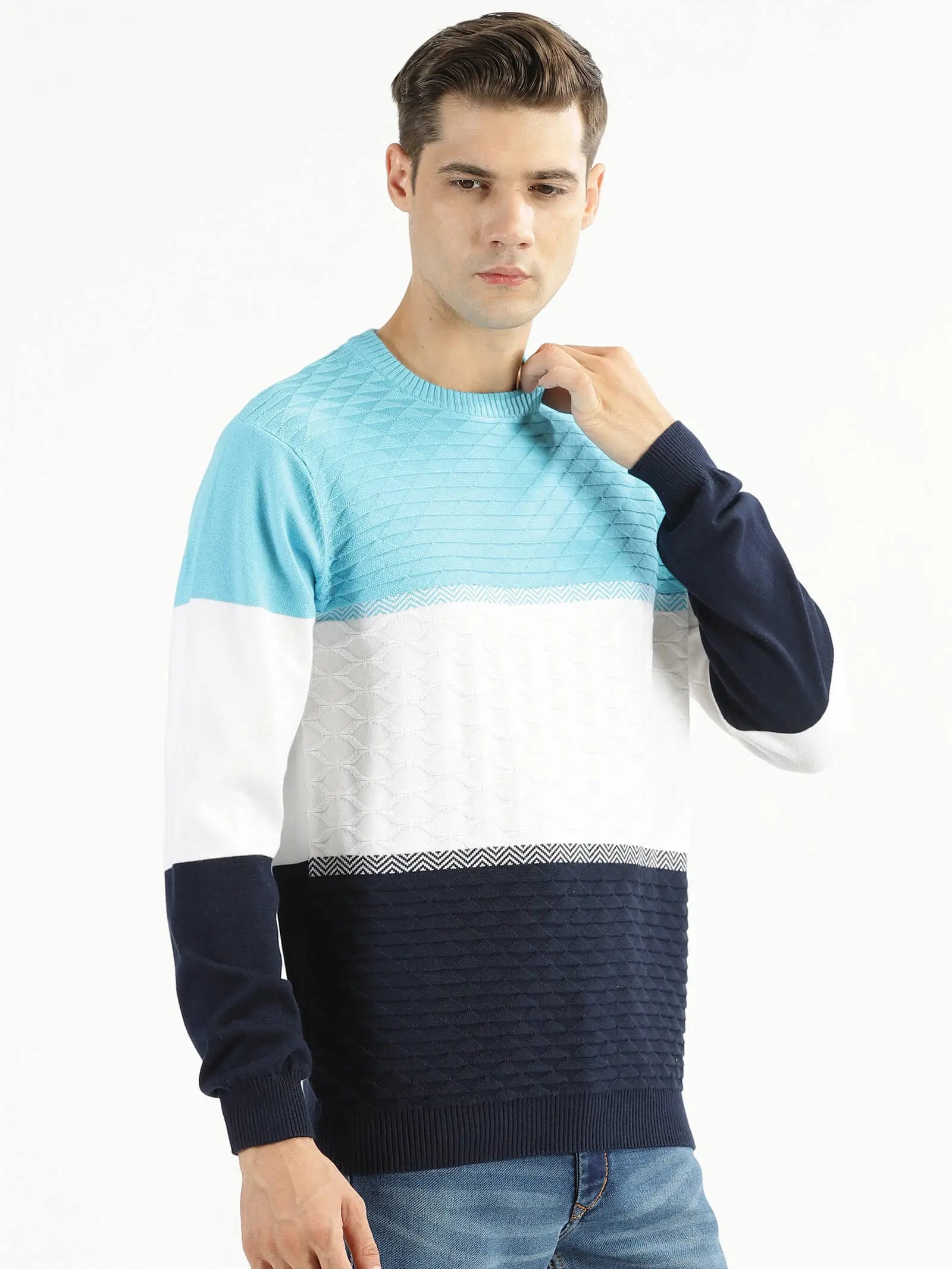 Buy-3D-TRIGON-KNITTED-ROUND-NECK-SKY-BLUE-WHITE-NAVY-FULL-SLEEVE-SWEATSHIRT-Ravinik 