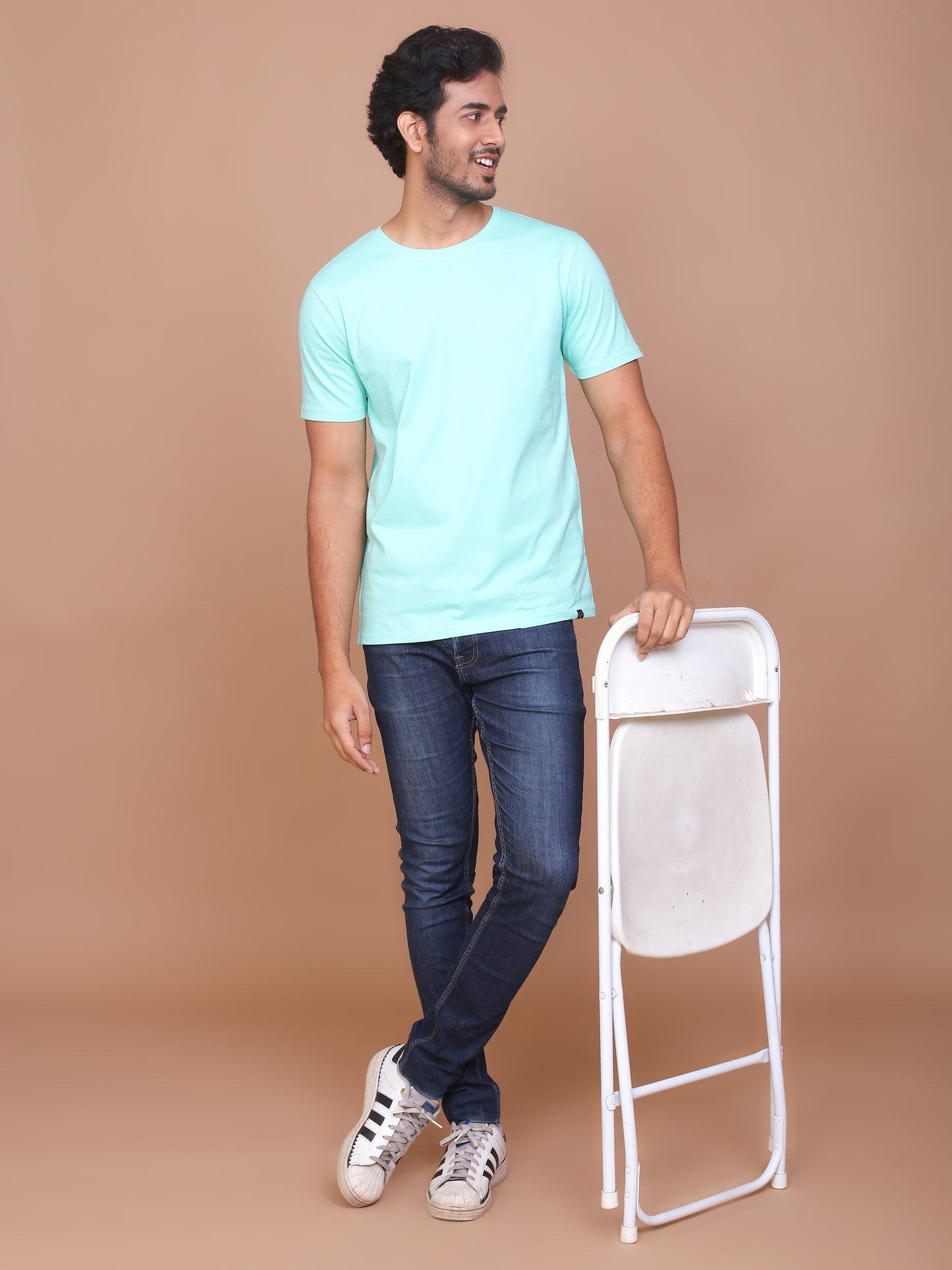 TURQUOISE GREEN SOLID COLOURED ROUND NECK TSHIRT - Ravinik 