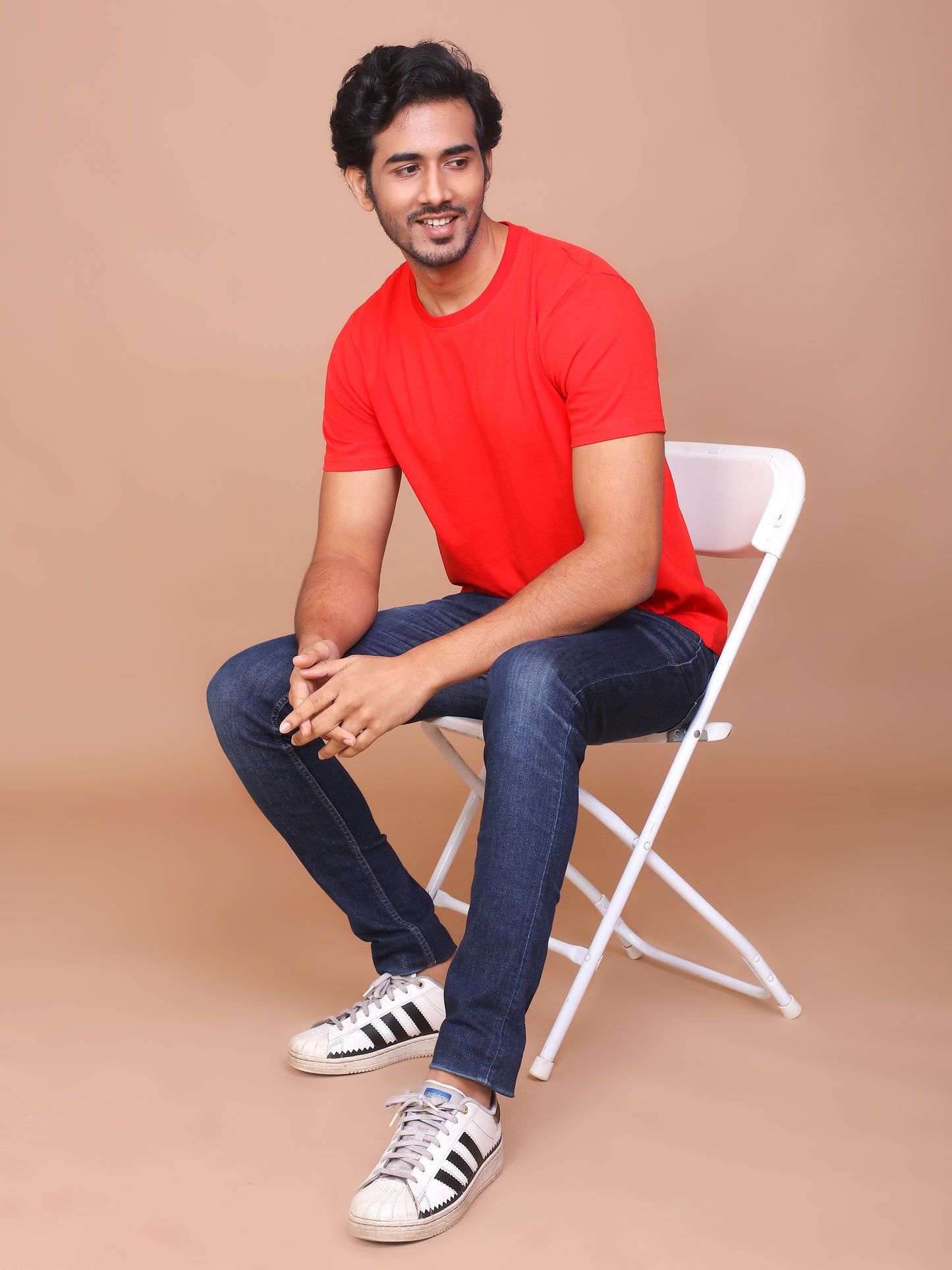 RED SOLID COLOURED ROUND NECK TSHIRT - Ravinik 