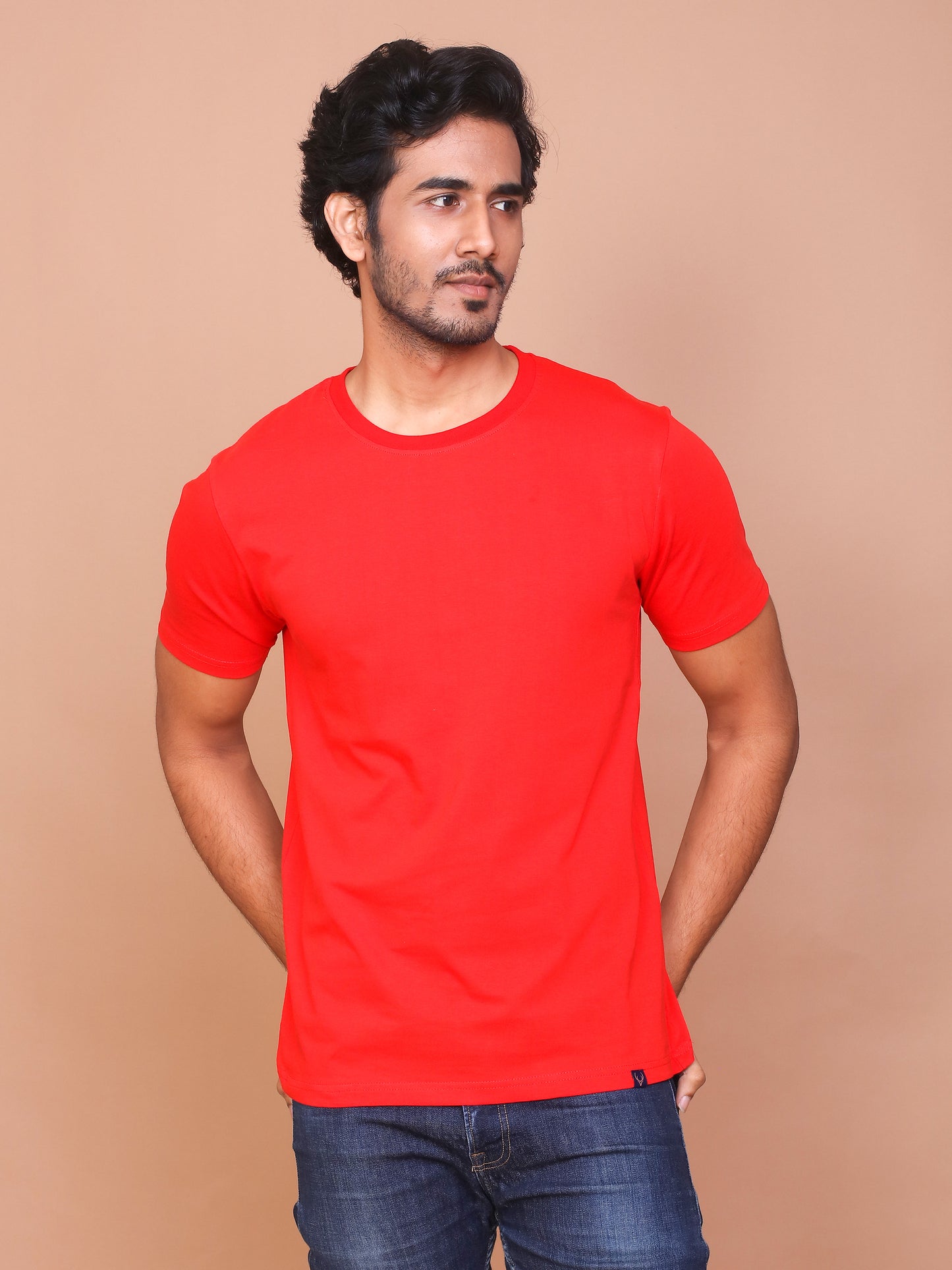 RED SOLID COLOURED ROUND NECK TSHIRT - Ravinik 