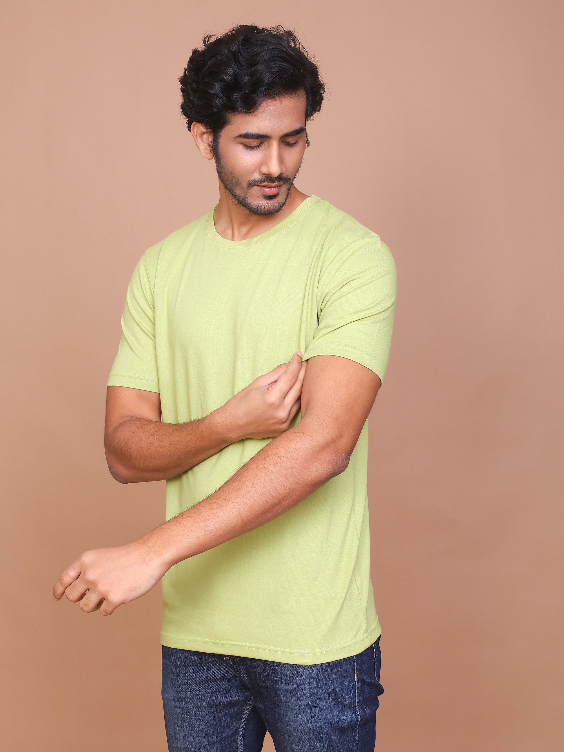 RICE KNIT LIGHT GREEN COLORED ROUND NECK TSHIRT - Ravinik 