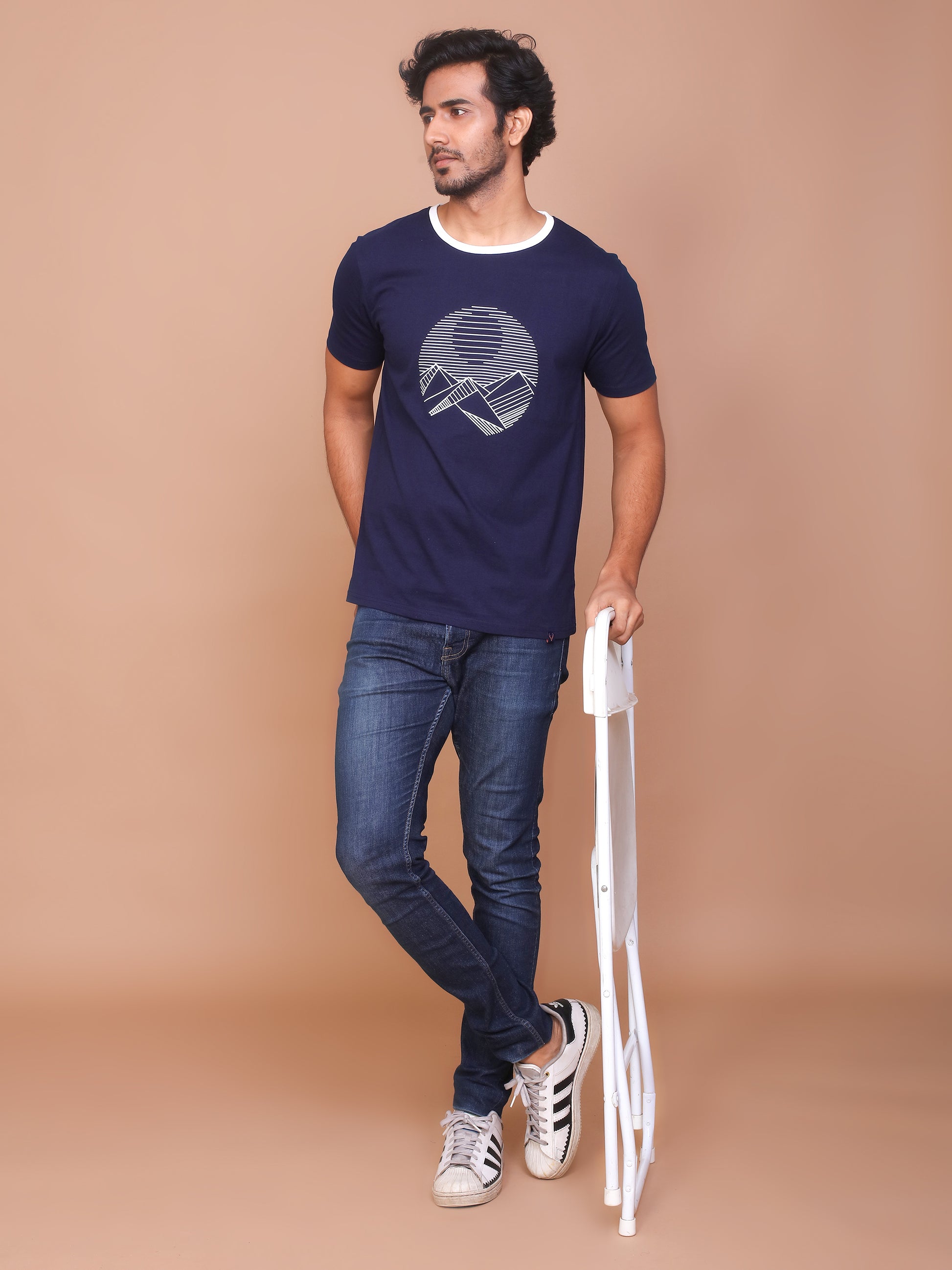 SCENIC LINE ART NAVY BLUE ROUND NECK TSHIRT - Ravinik 