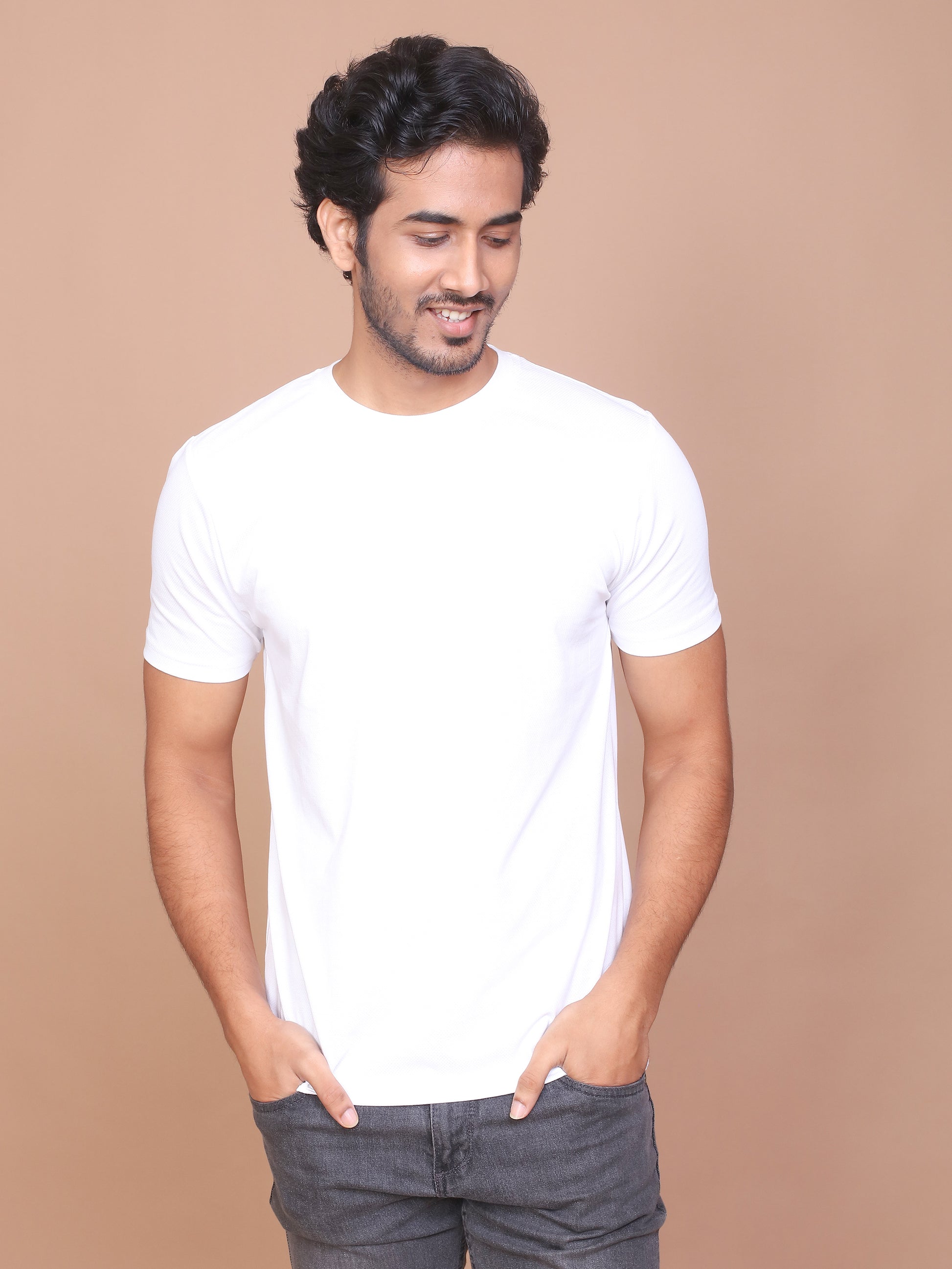 RICE KNIT WHITE COLORED ROUND NECK TSHIRT - Ravinik 