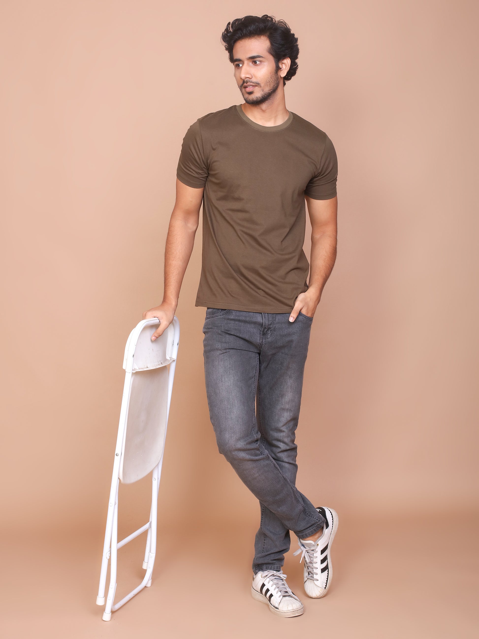 OLIVE SOLID COLOURED ROUND NECK TSHIRT - Ravinik 