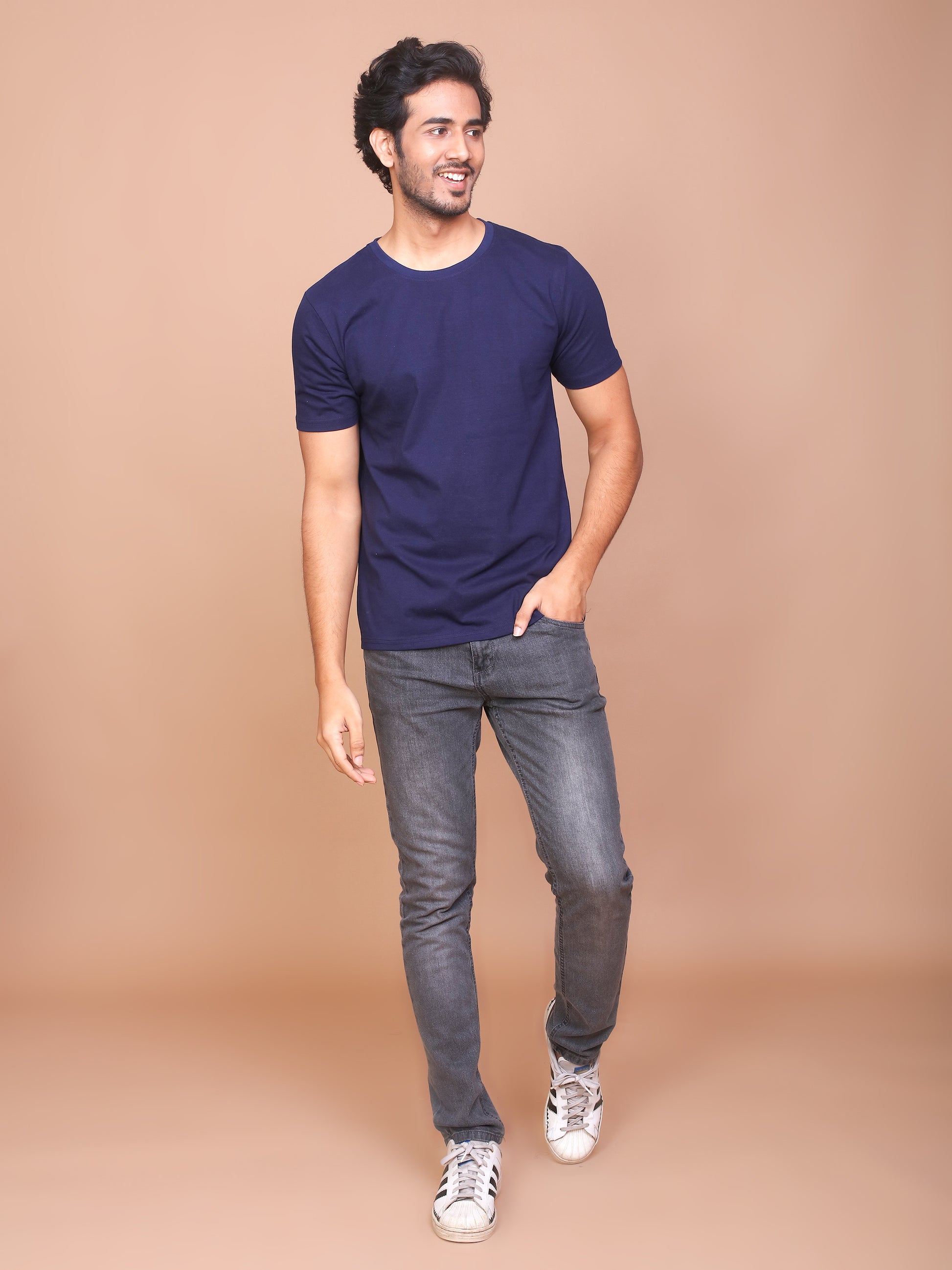 NAVY BLUE SOLID COLOURED ROUND NECK TSHIRT - Ravinik 