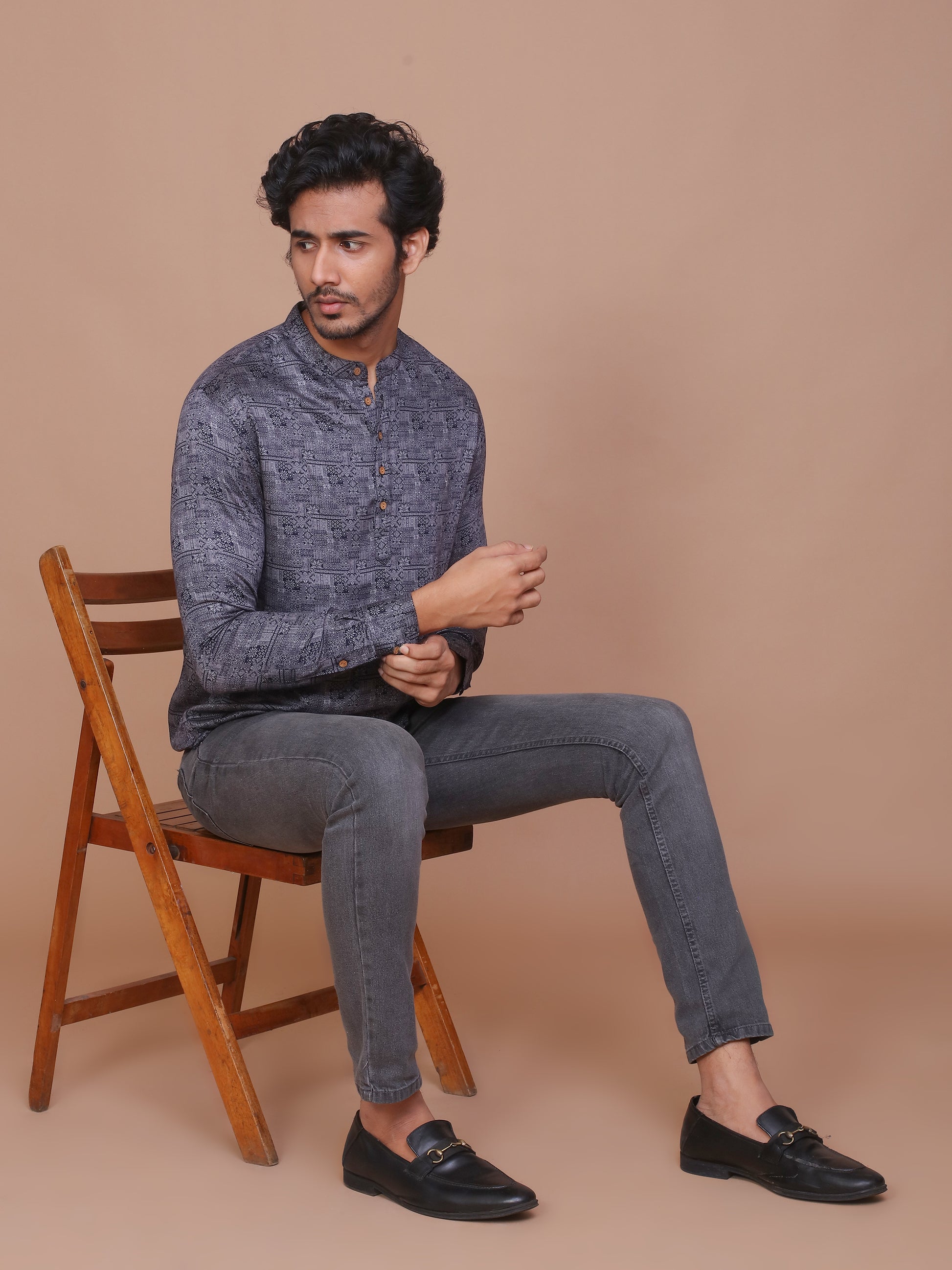 TRADITIONAL MOTIF PRINTED BLUE-GREY KURTA - Ravinik 