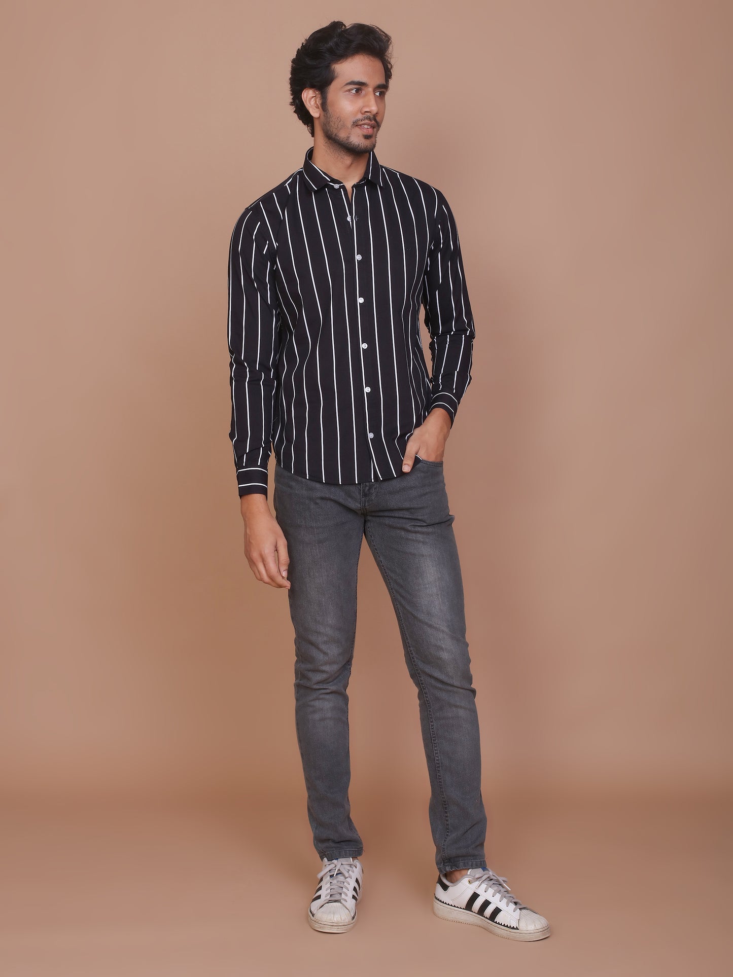 PINSTRIPE BLACK CLASSIC COLLAR SHIRT - Ravinik 