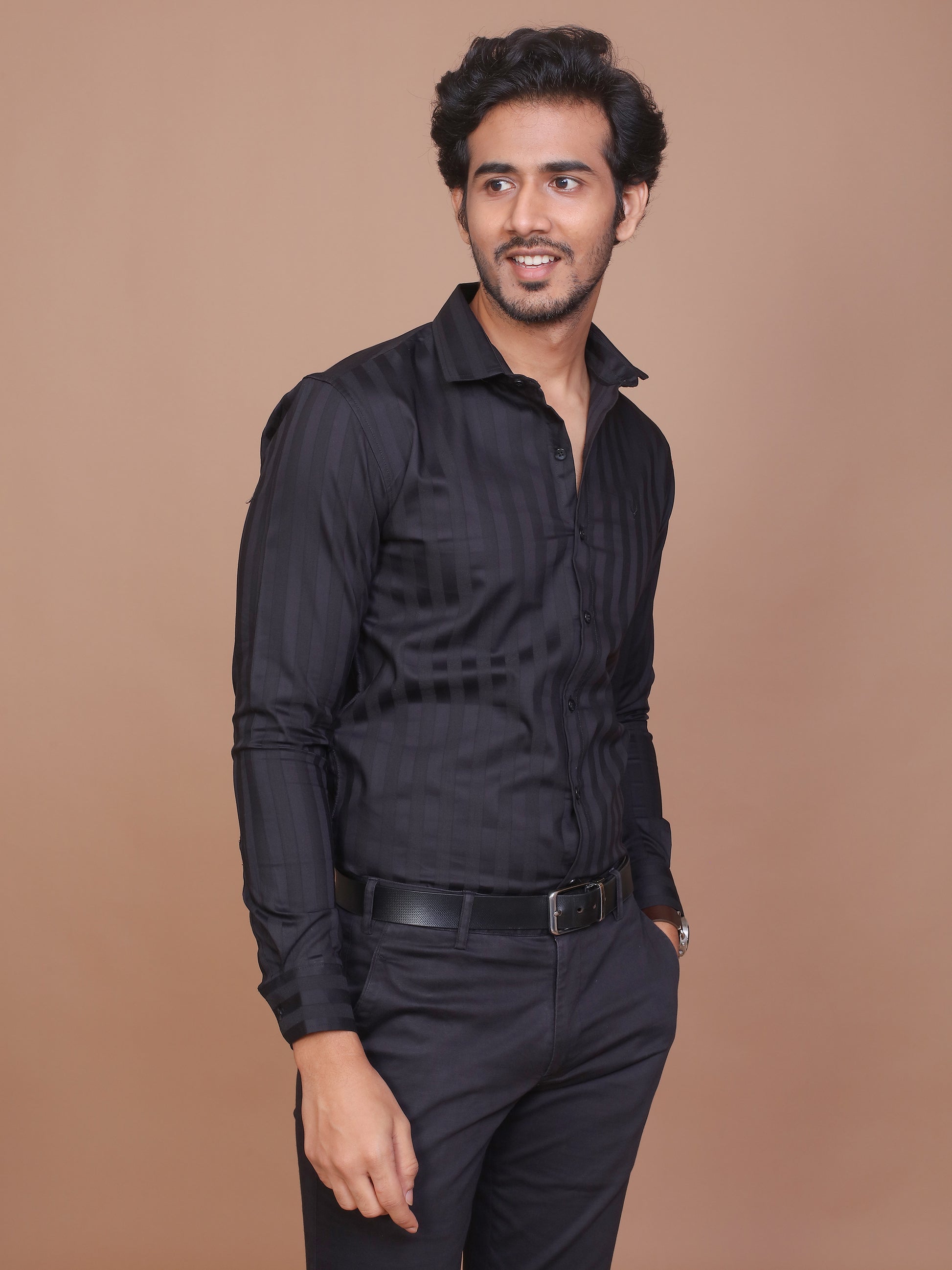 SHADOW STRIPE LYCRA CLASSIC COLLAR BLACK SHIRT - Ravinik 