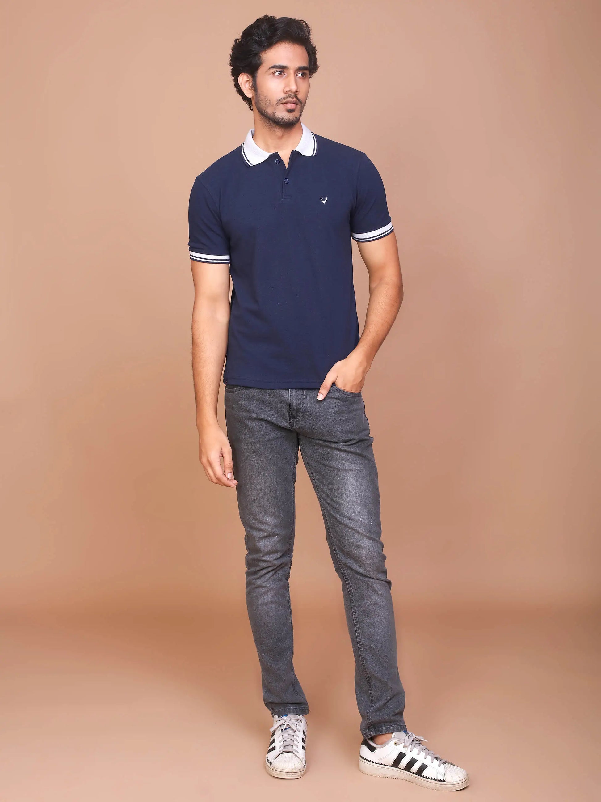 Men's Navy Blue Classic Collar Polo Half Sleeve Slim Fit Cotton T-shirt - Ravinik 