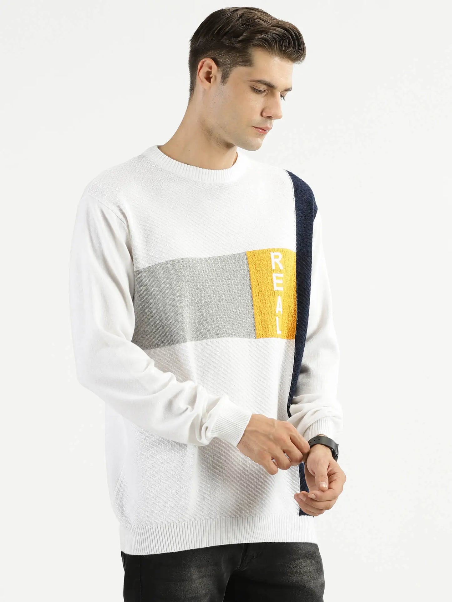 Buy-Ravinik-Men-Real-Knitted-Round-Neck-White-Cotton-Sweatshirt