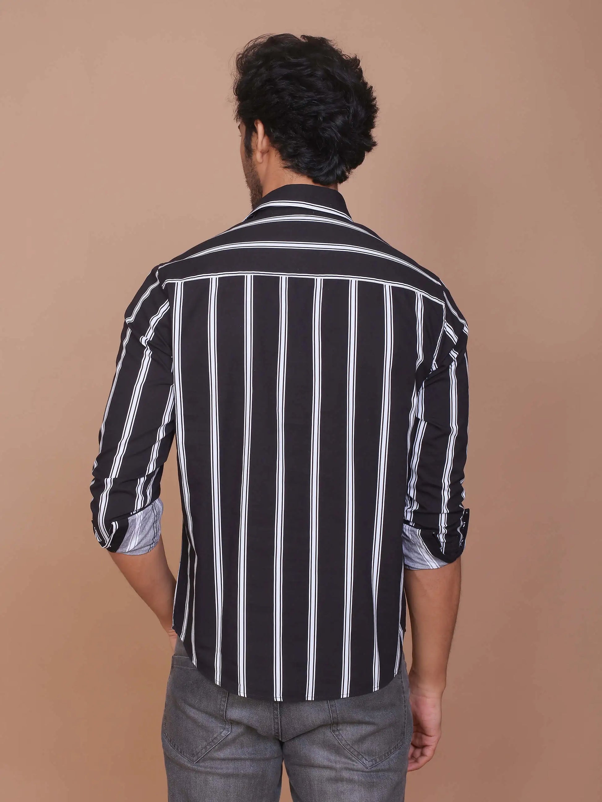 Buy-Ravinik-Men-Barcode-Slim-Fit-Stripe-Classic-Collar-Cotton-Black-Shirt-Online-India