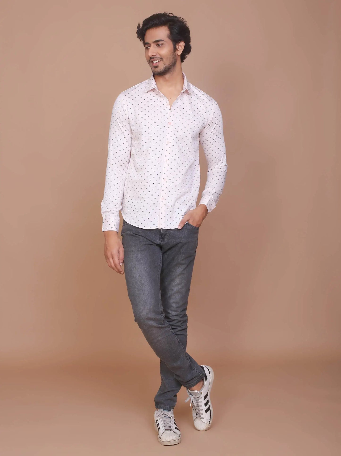 Buy-Ravinik-Men-Casual-Smart-Print-Classic-Collar-Cotton-Light-Pink-Slim-Fit-Shirt-Online-For-Men