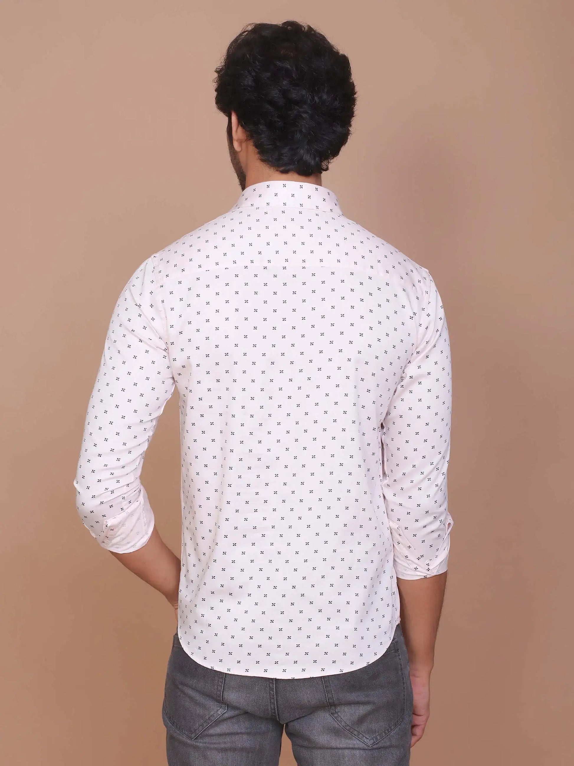 Buy-Ravinik-Men-Casual-Smart-Print-Classic-Collar-Cotton-Light-Pink-Slim-Fit-Shirt-Online-For-Men