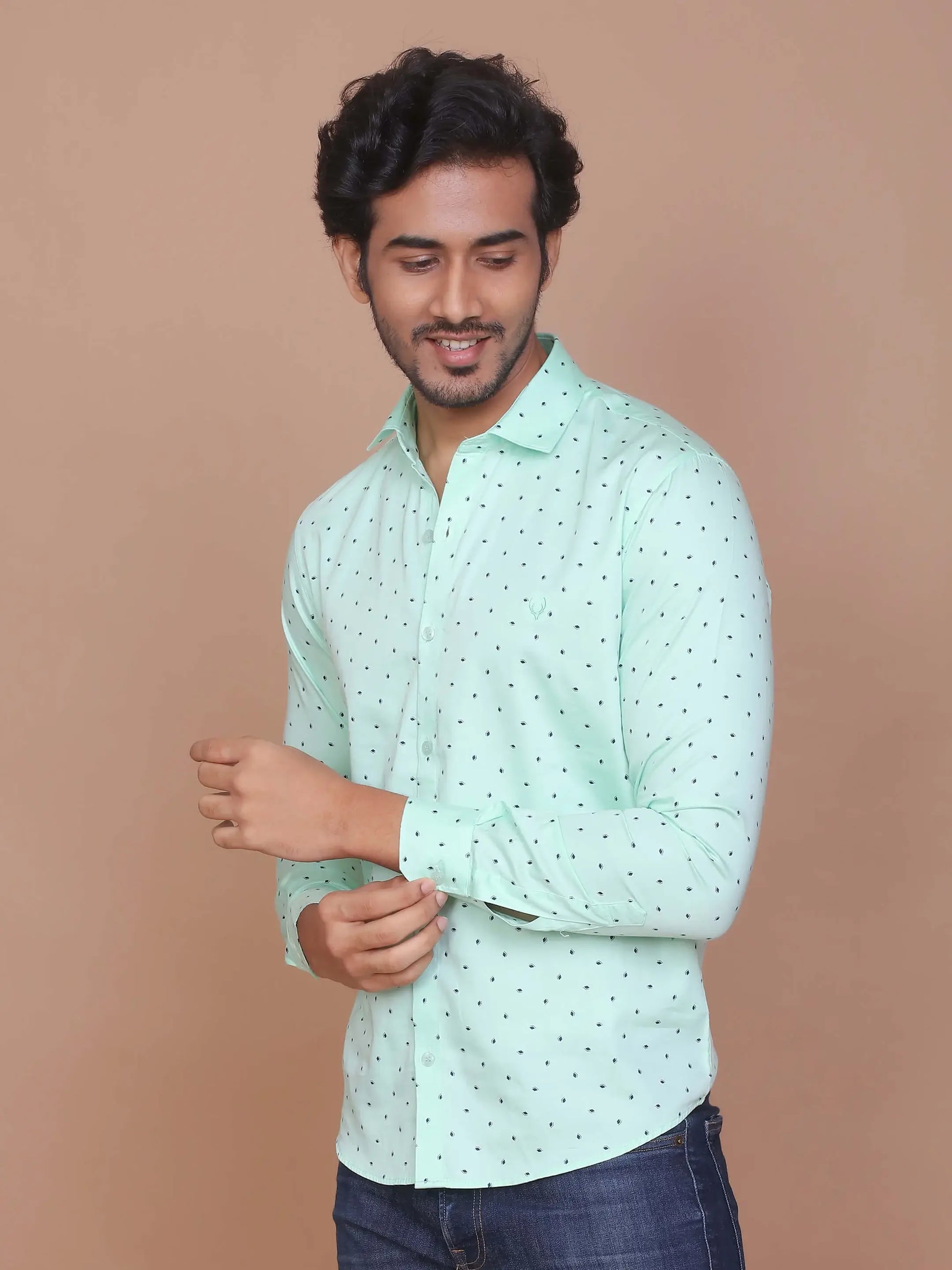 Buy-Ravinik-Men-Casual-Smart-Print-Classic-Collar-Cotton-Slim-Fit-Green-Shirt