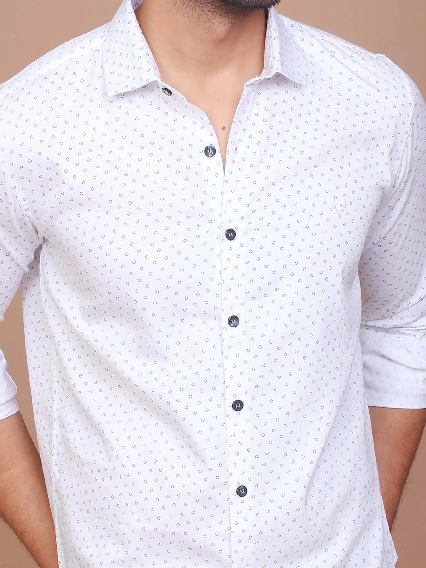 Buy-Ravinik-Men-Casual-Smart-Print-Classic-Collar-White-Slim-Fit-Shirt