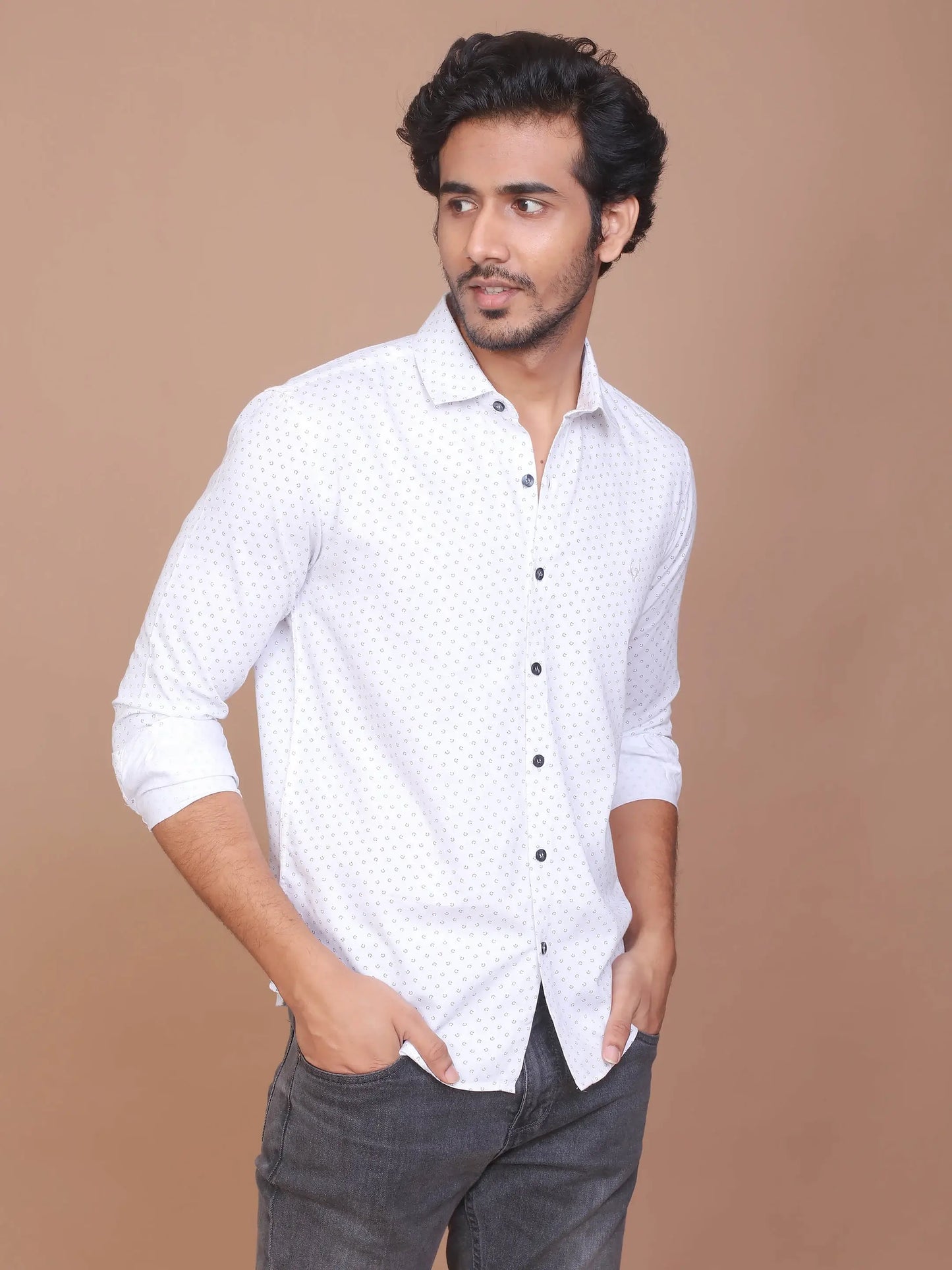 Buy-Ravinik-Men-Casual-Smart-Print-Classic-Collar-White-Slim-Fit-Shirt