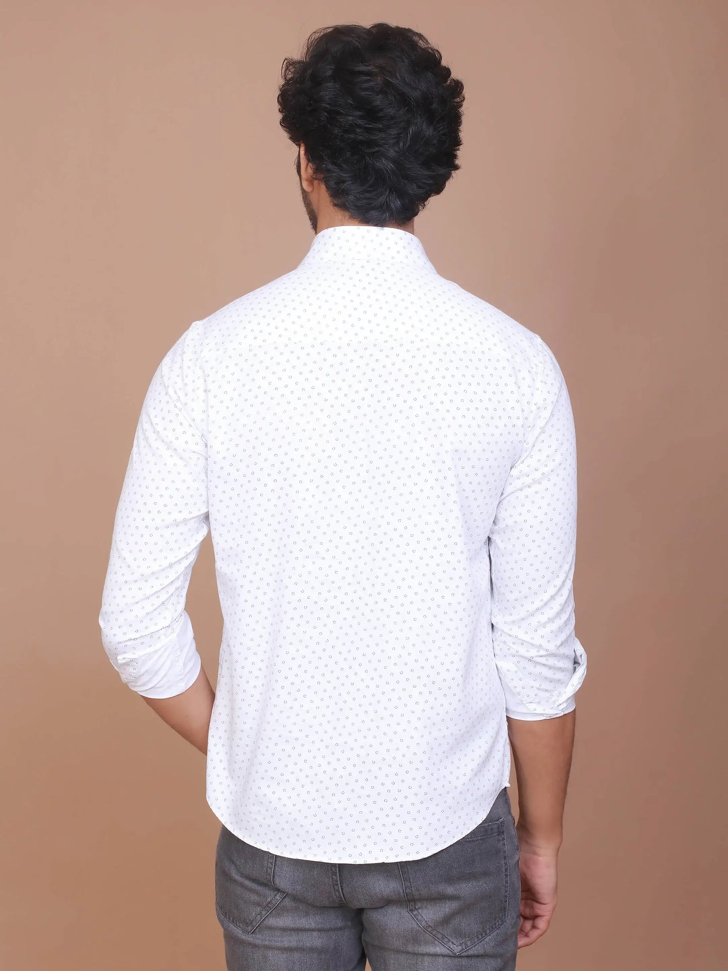 Buy-Ravinik-Men-Casual-Smart-Print-Classic-Collar-White-Slim-Fit-Shirt