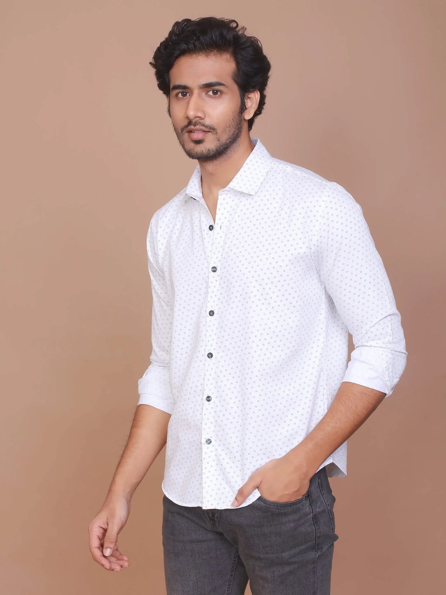 Buy-Ravinik-Men-Casual-Smart-Print-Classic-Collar-White-Slim-Fit-Shirt