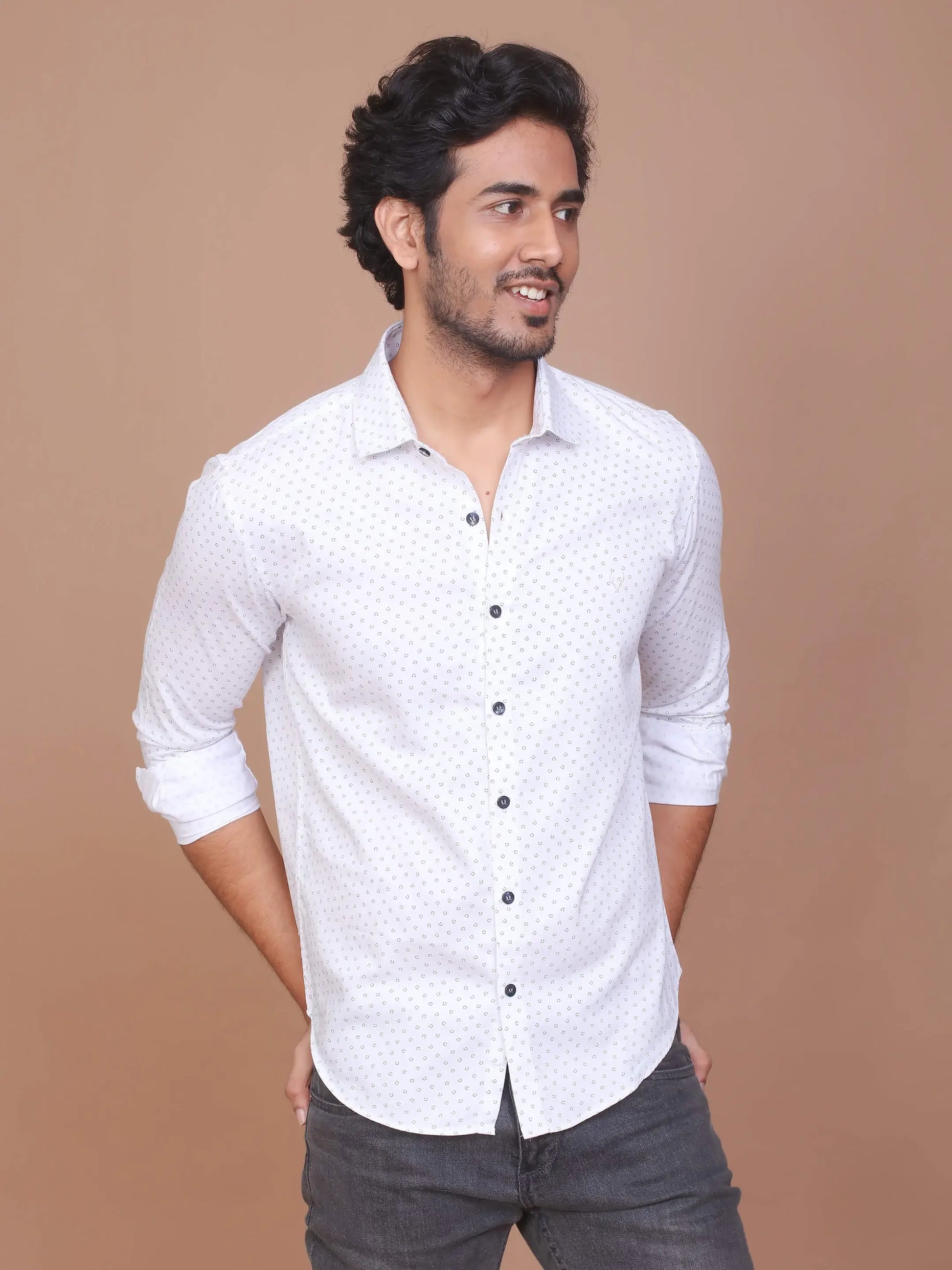 Buy-Ravinik-Men-Casual-Smart-Print-Classic-Collar-White-Slim-Fit-Shirt