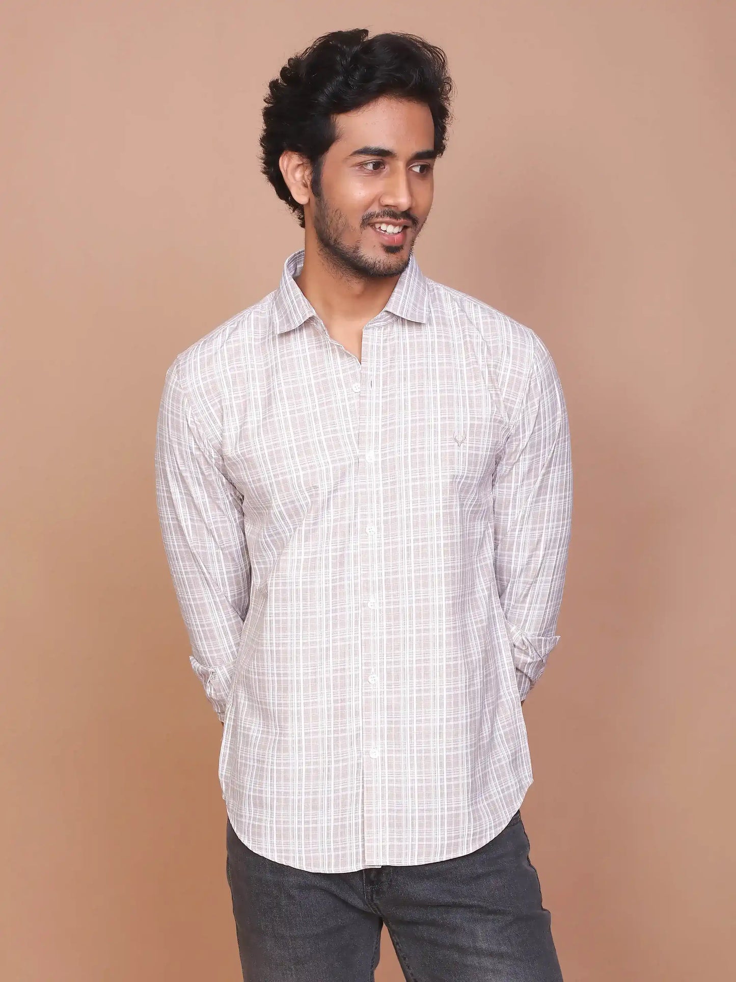 Buy-Ravinik-Men-Dupplin-White-Brown-Checkered-Classic-Collar-Full-Sleeve-Cotton-Shirt