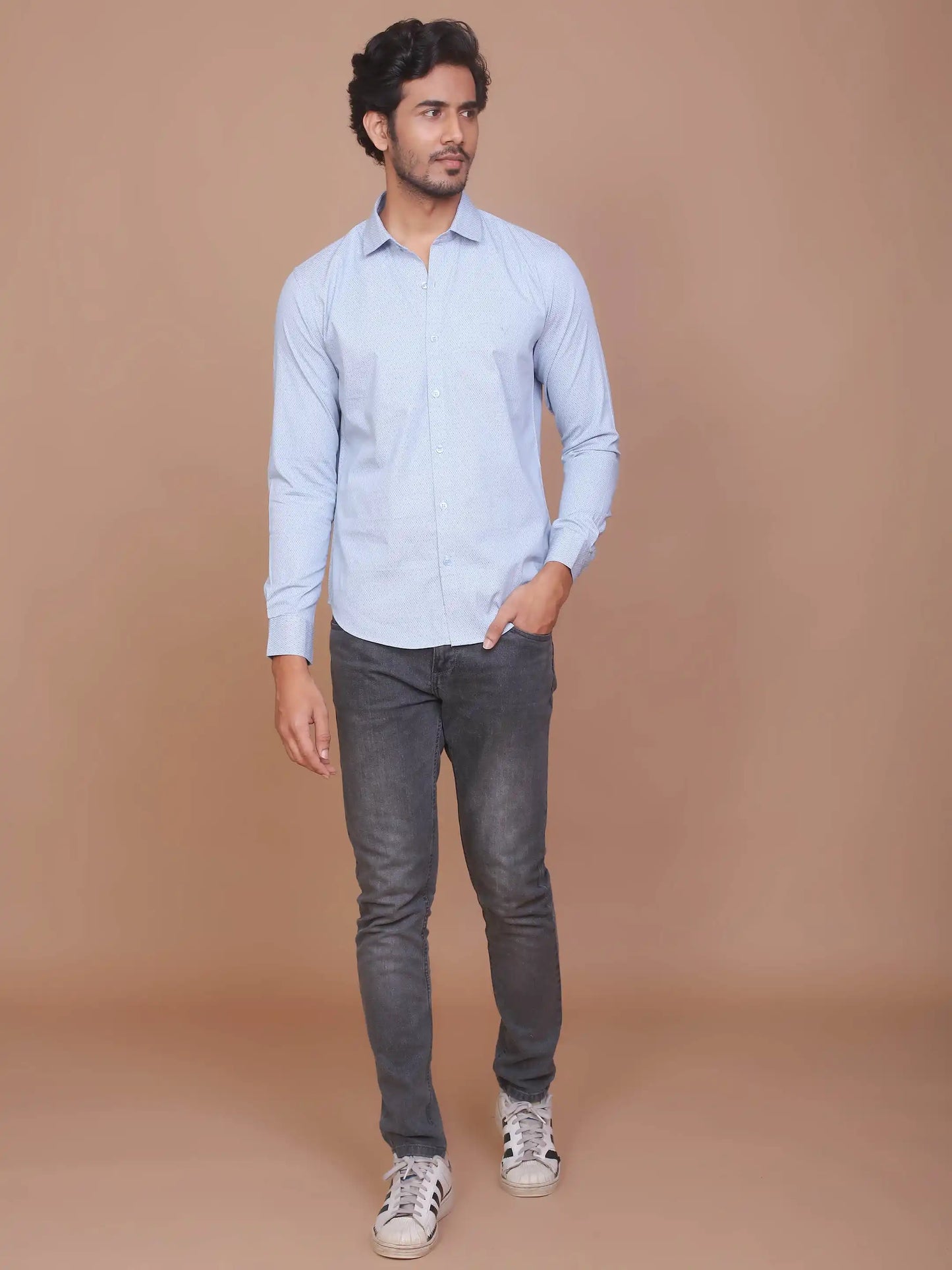 Buy-Ravinik-Men-Fine-Print-Classic-Collar-Light-Blue-Cotton-Full-Sleeve-Shirt