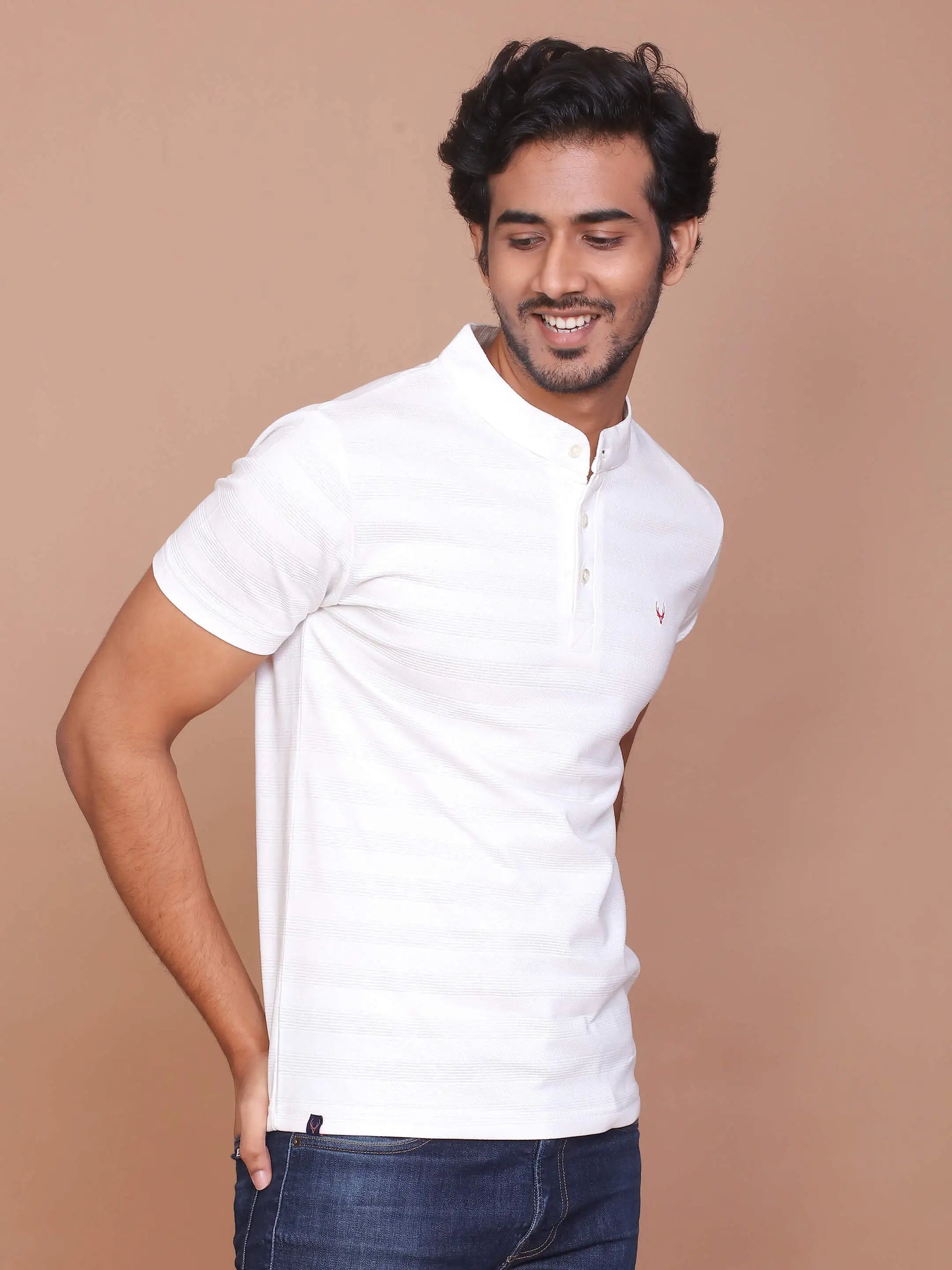 Buy-Ravinik-Men-Mandarin-Collar-Solid-White-Cotton-Casual-T-Shirt