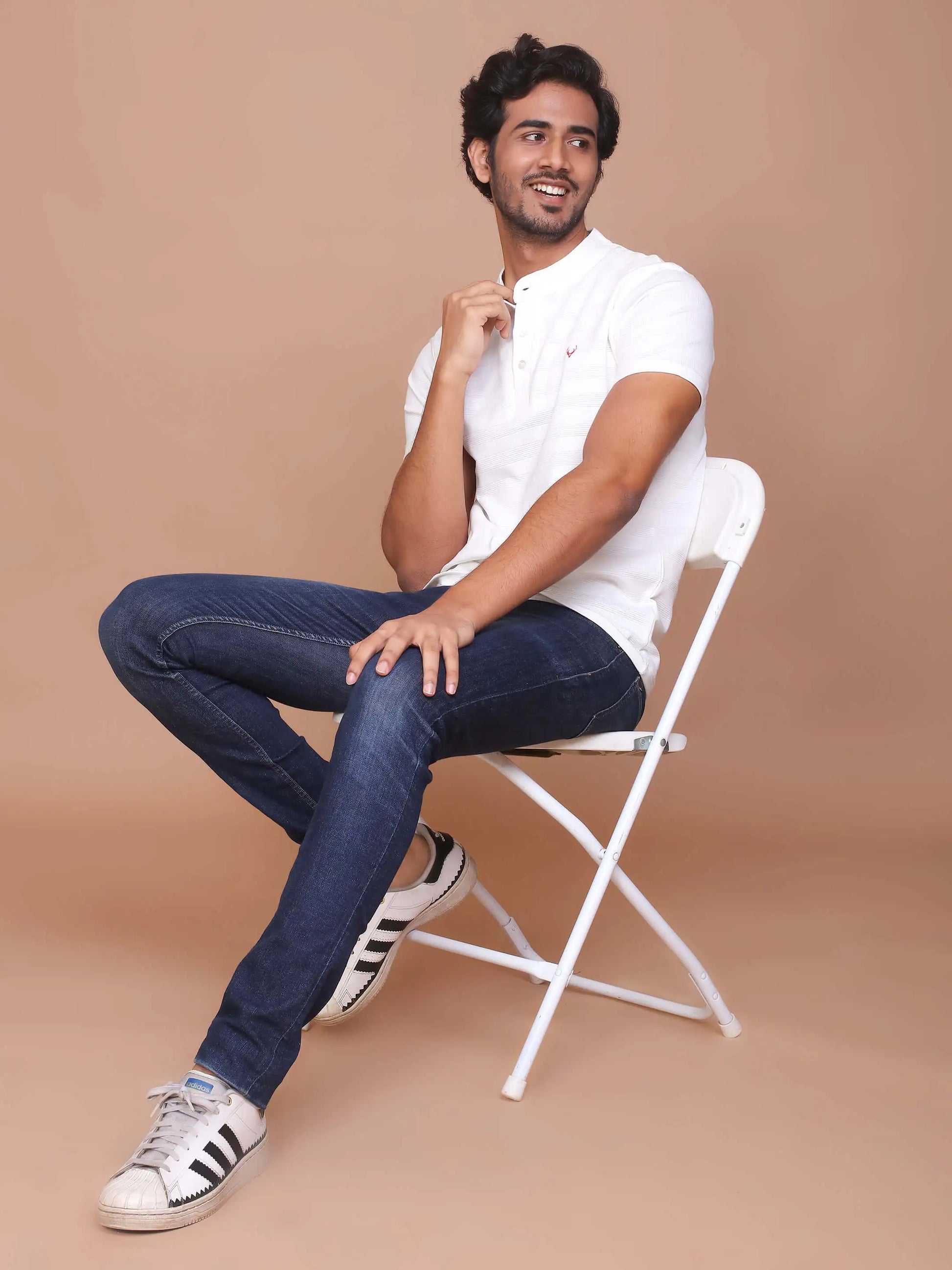 Buy-Ravinik-Men-Mandarin-Collar-Solid-White-Cotton-Casual-T-Shirt