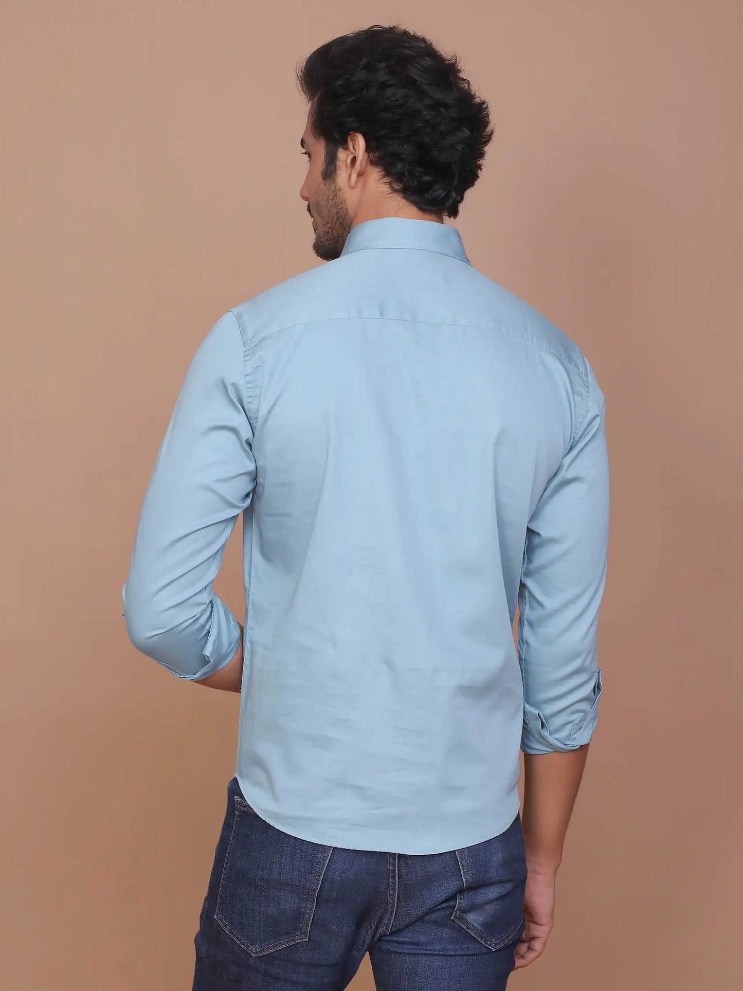 Buy-Ravinik-Men-Teal-Blue-Buff-Colored-Classic-Collar-Cotton-Shirt