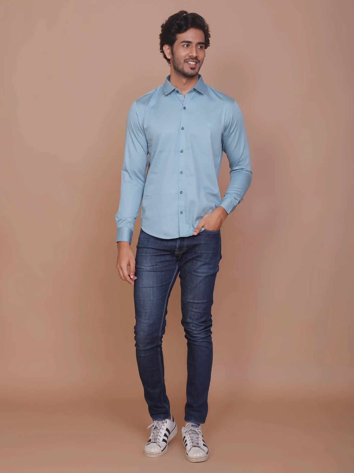 Buy-Ravinik-Men-Teal-Blue-Buff-Colored-Classic-Collar-Cotton-Shirt